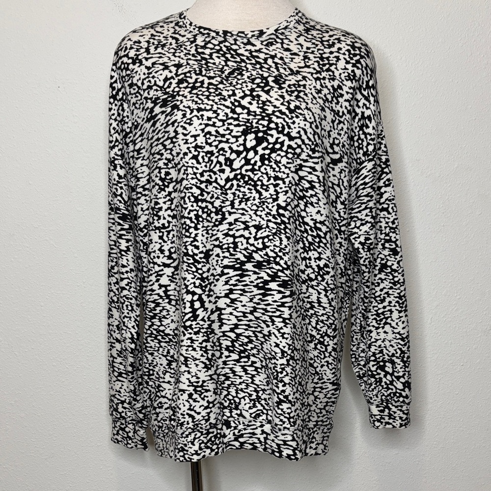 Athleta size Small Monochrome Abstract Sweatshirt